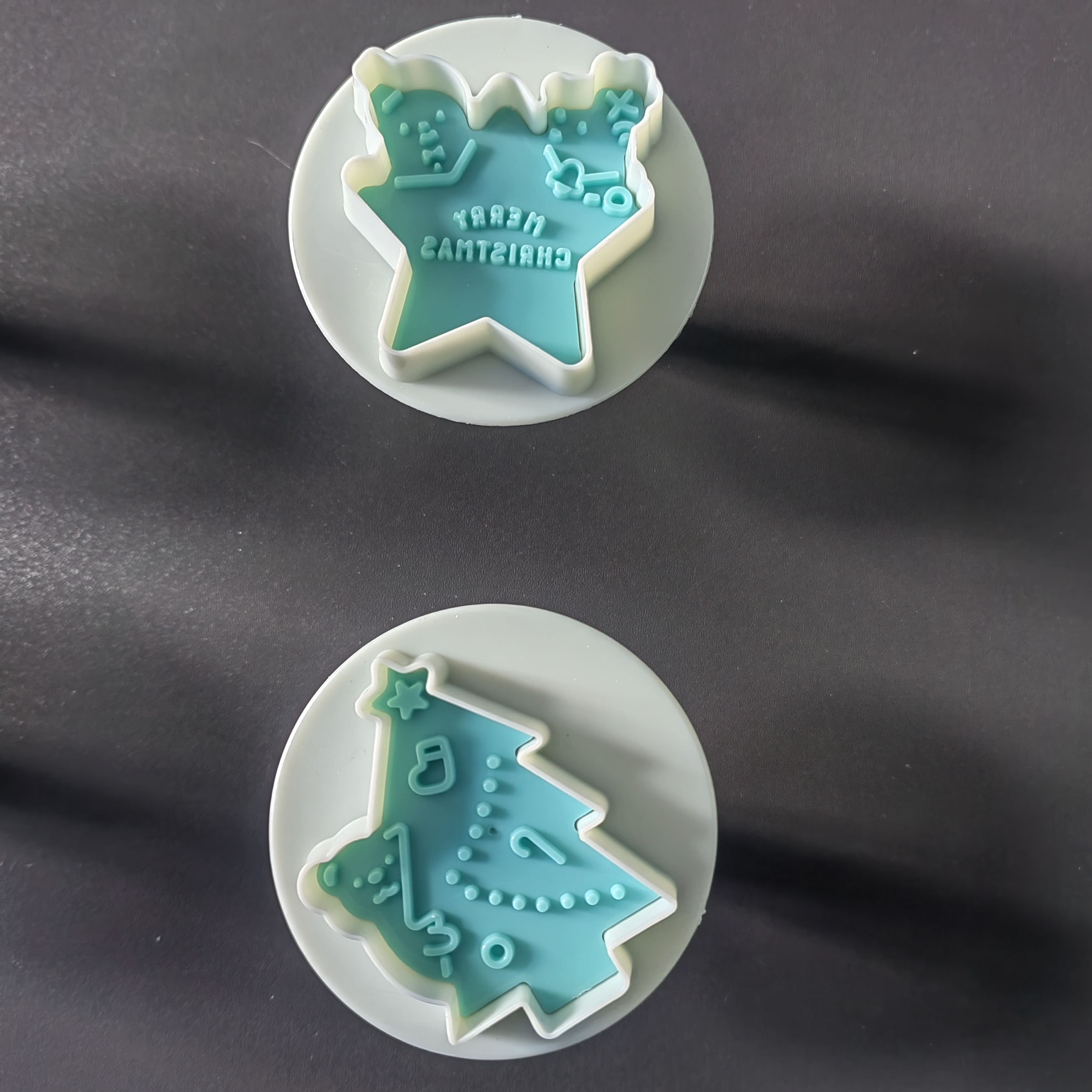 HB0161-10 Plastic 4pcs Christmas Series Cookie Molds set