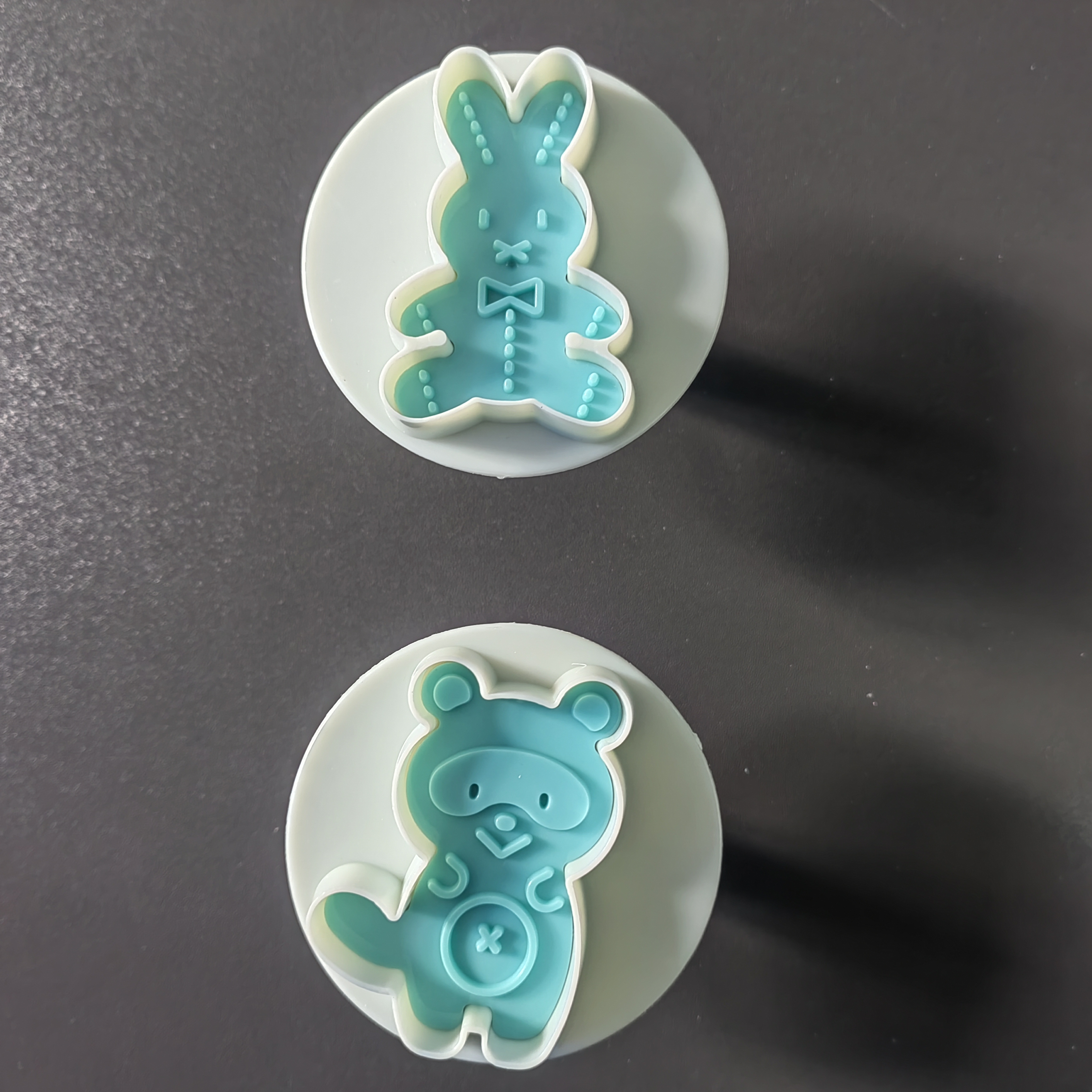 HB0161-4 Plastic 4pcs Bear&Rabbit Series Cookie Molds set