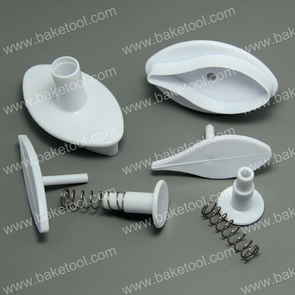 HB0352S Plastic Small Lily Flower Shape Plunger Cookie Cutter Set