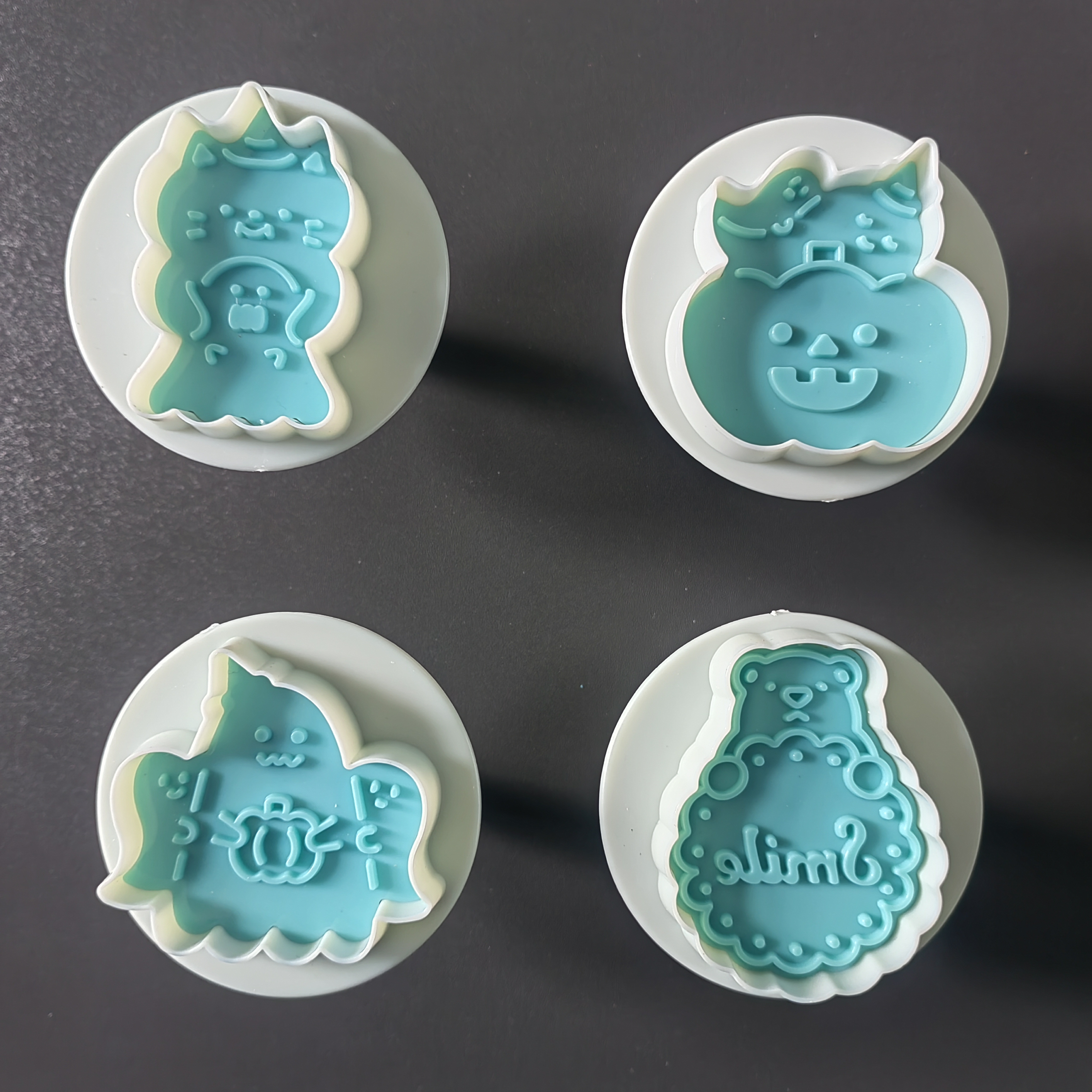 HB0161-9 Plastic 4pcs Halloween Ghost Series Cookie Molds set