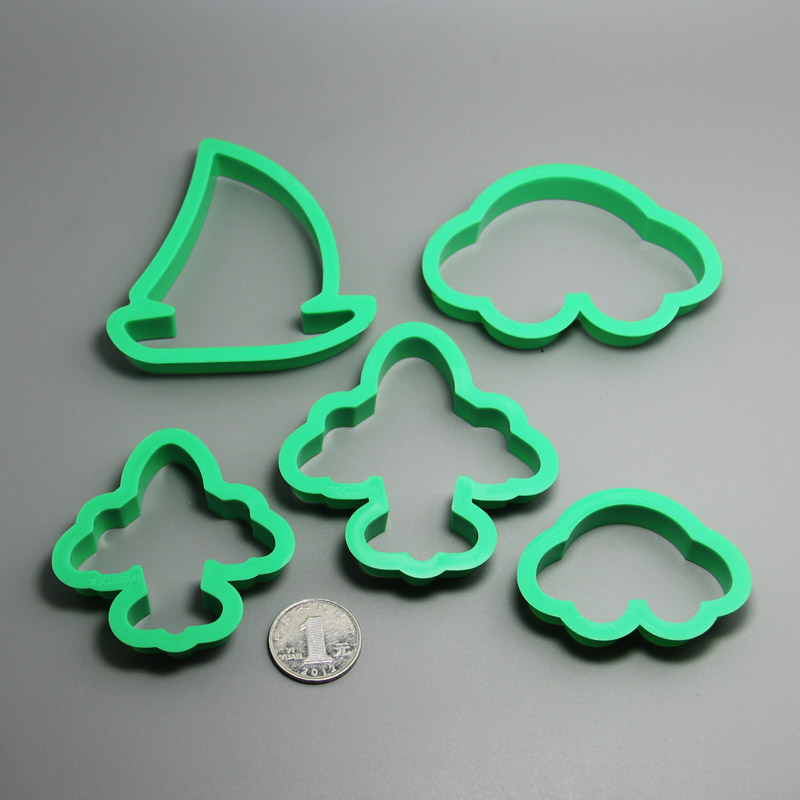 HB0197   Plastic 5pcs Vehicle shape cookie cutter set
