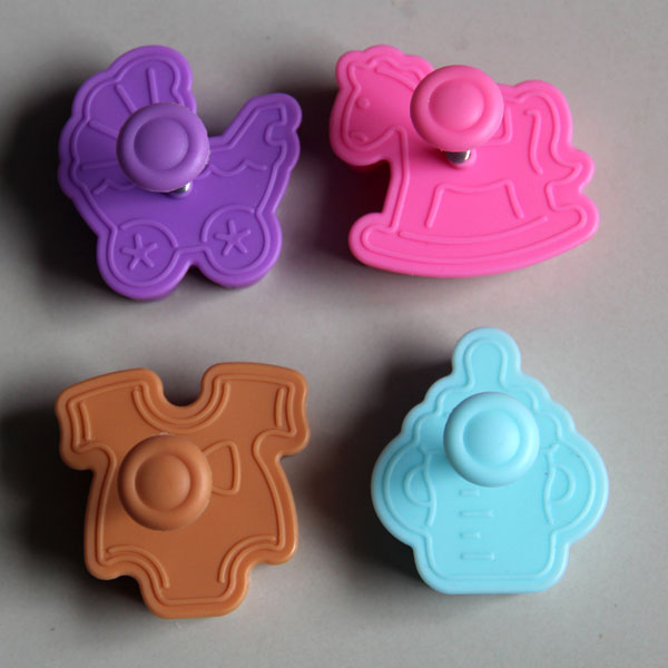 HB0391 Plastic 4pcs Baby's toy  theme plunger cutter set