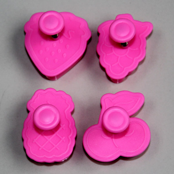 HB0397 Plastic 4pcs pink fruit shape cutter set cookie cutters chocolate mold
