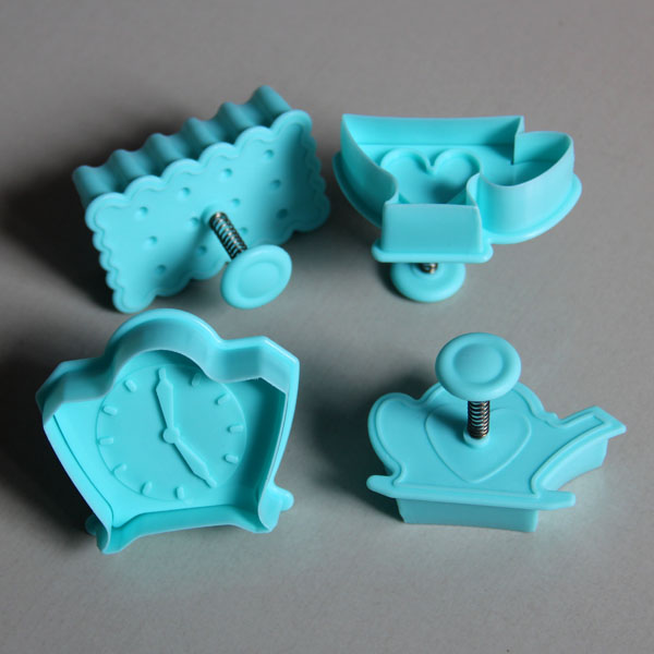 HB0514 Plastic 4 Style Plunger Cookie Cutter Set teapot office cup cookie and clock shape