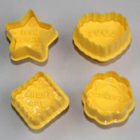 HB0395 Plastic 4pcs Yellow flower shape plunger cutter set